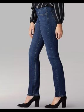 Lee Women's Slim Fit Pull On Jeans in Dark Blue